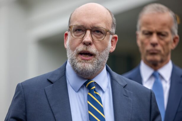 trump administration freezes 2 1bn in funds for chicago transit projects 68e019ccc31b5