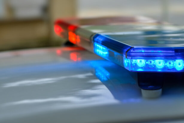 un baiat de 17 ani a murit la giurgiu dupa ce a intrat cu motocicleta intr o masina de politie care nu a oprit la stop 68ea0e0846afd