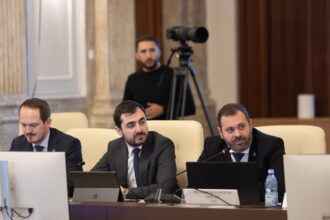 usr cere explicatii pentru primele de milioane acordate la anre asf si ancom 68ff91c5b97fb