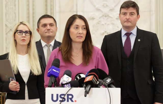 usr depune o inititiva legislativa care mentine caracterul public al declaratiilor de avere dupa decizia ccr care a blocat publicarea acestora 68efc3d0b23fc