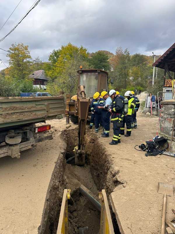 valcea zeci de persoane din baile olanesti evacuate dupa ce o conducta de gaze a fost sparta 68fa27ffeed21