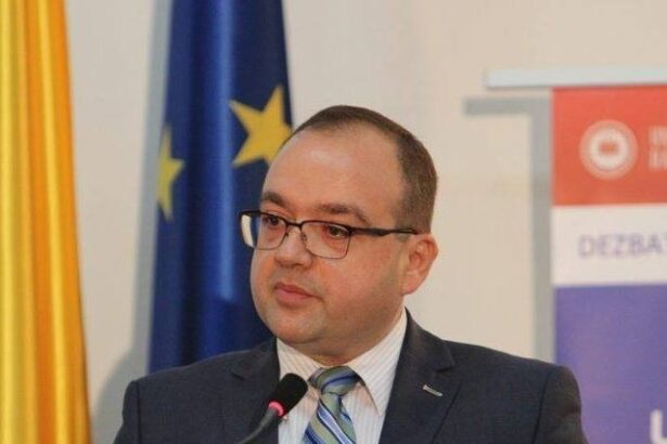 valentin naumescu numit consilier prezidential sunt vremuri de cumpana in europa cu relevanta istorica neindoielnica si de schimbari accelerate pe multiple planuri 68e3c32548d16