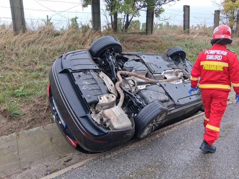 vasluiautoturism rasturnat la iesirea din husi spre albita doi copii raniti au fost transportati la spital 68dfd34c4f0b8