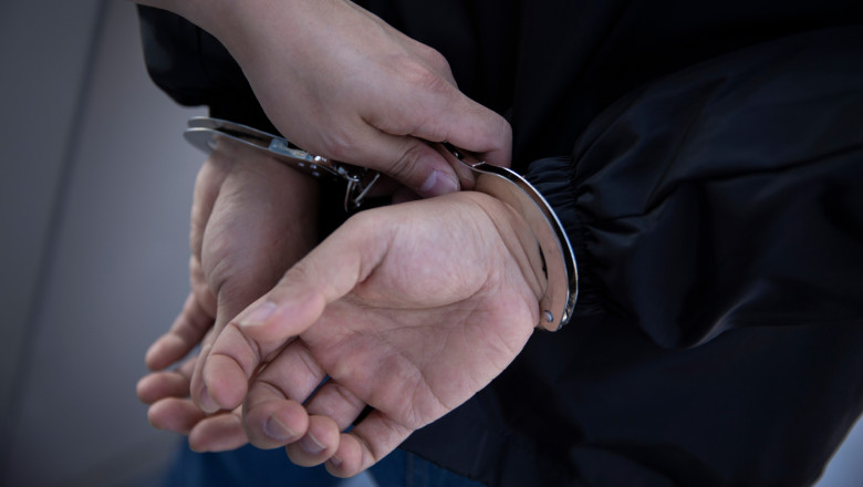 video un barbat din cluj arestat dupa ce a incalcat de 17 ori ordinul de protectie emis de fosta iubita 68f9d0bf03856