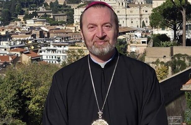 alba noul lider al bisericii greco catolice din romania este episcopul claudiu lucian pop 690c87ca24faf