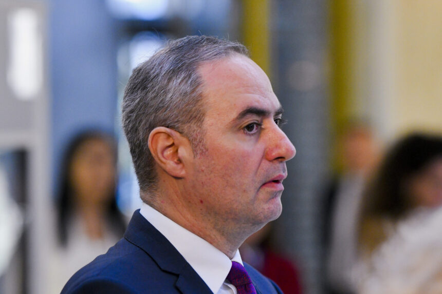 alexandru nazare evita sa promita ca nu vor mai creste taxele sunt foarte atent cu declaratiile 6907aae4dbfc3