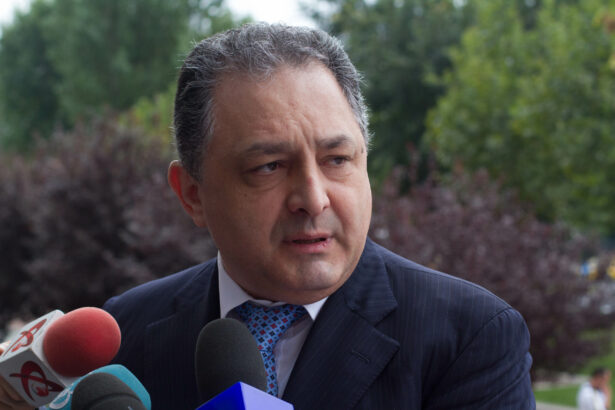 anaf pune sechestru pe bunurile lui vanghelie suma uriasa de plata 692967a3e6ff6