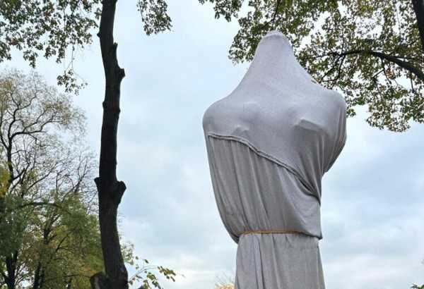 arad bustul din bronz al lui duckadam a fost finalizat primaria semlac a platit 40 000 de euro 6914964dd535d