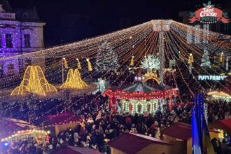 arges aprinderea iluminatului festiv si recital narcisa suciu in deschiderea targului de craciun de la pitesti 69294f5fa9503