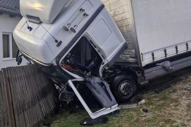 arges o persoana a murit si una a fost ranita intr un accident produs pe dn 7 690cb2003bd74