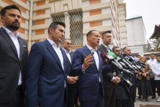 baluta candidez ca fiica mea de 17 ani sa mearga pe strada fara frica 691f488890c3b