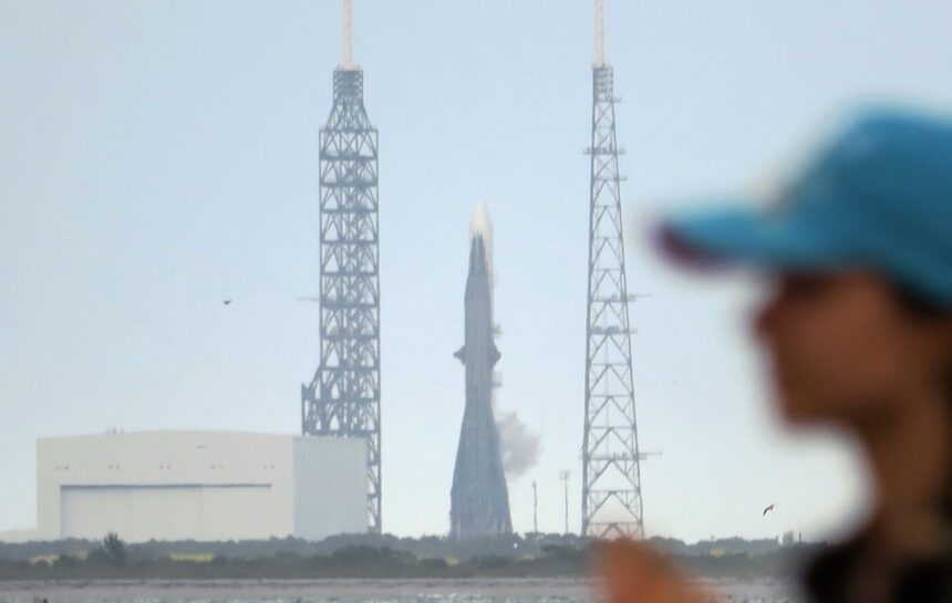 bezoss blue origin postpones second rocket launch over poor weather 6911fbcdafb42