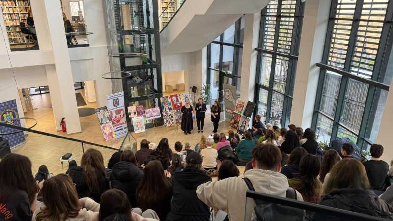 bihor expozitie de pictura si grafica cu mesaje antiviolenta realizata de elevii liceului de arte 6925865301334