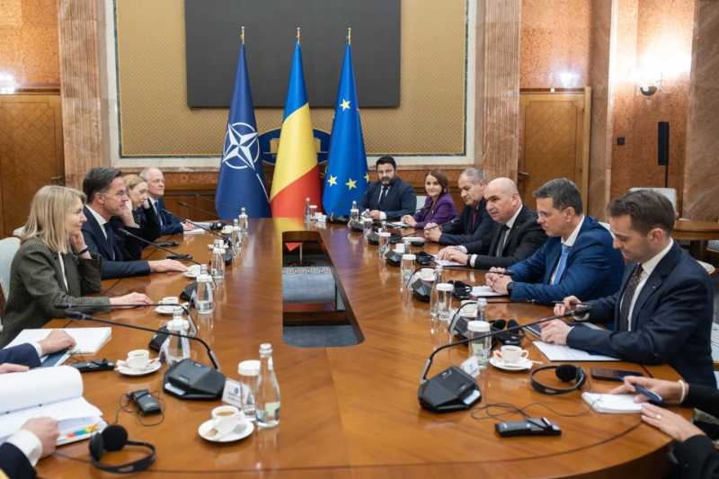 bolojan si rutte au discutat despre modalitatile de consolidare a securitatii romaniei 690b86053c2c7