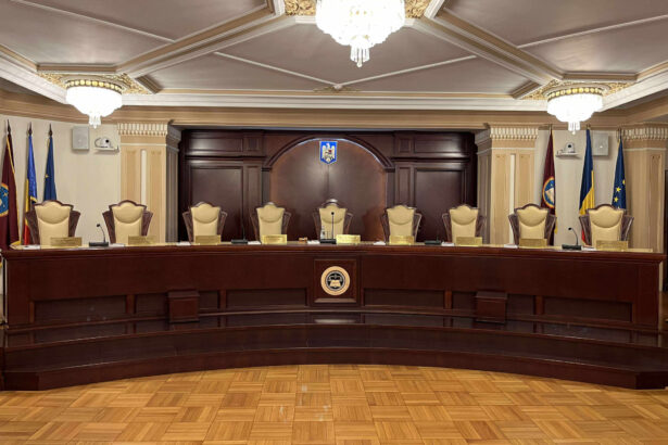 bonusul de pensionare al judecatorilor ccr eliminat prin lege de catre senat 691b7d74e1b21