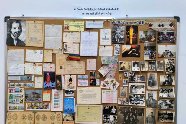 buzau zeci de scrisori tablouri si obiecte personale descoperite intre filele cartilor donate bibliotecii judetene 69242579943c7