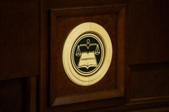 ccr amana majorarea taxelor pana in februarie 2026 guvernul pierde venituri importante la inceput de an 691f104b68ef4