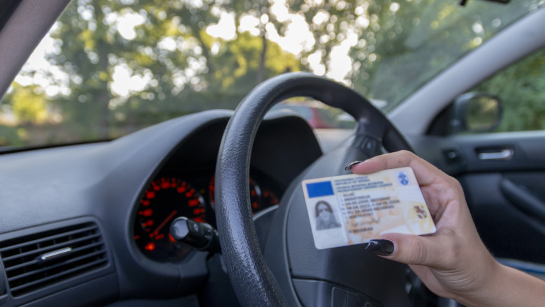 ce amenda poate primi un sofer care circula cu permisul expirat actele necesare pentru schimbarea carnetului de conducere 69180a875c4fa