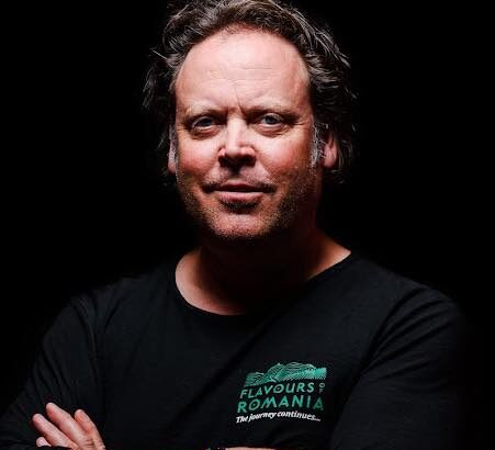 charley ottley a depus juramantul de cetatean roman o mare onoare romania e acum si casa mea legala 690cbdb5b0f59