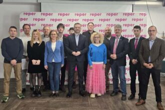 ciprian ciucu a semnat un protocol de colaborare cu partidul reper sunt zone pe care le acopera foarte bine au competente in domenii care sunt complementare mie si echipei mele 691af20cf2277