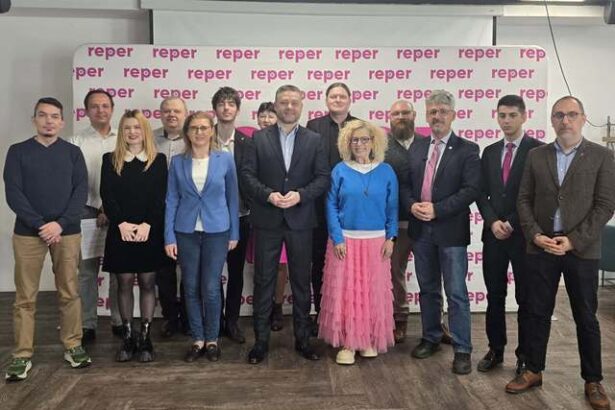 ciprian ciucu a semnat un protocol de colaborare cu partidul reper sunt zone pe care le acopera foarte bine au competente in domenii care sunt complementare mie si echipei mele 691af20cf2277