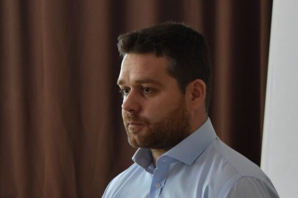 ciucu replica pentru drula nu inteleg de ce m a luat pe mine la tinta tonul e extrem de nepoliticos eu sunt in competitie cu baluta sa fie clar 692005b645791