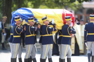 congres psd social democratii au tinut un moment de reculegere pentru ion iliescu 690de7079156e