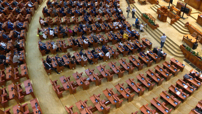 cum voteaza romanii in functie de varsta partidele pentru care ar opta doua treimi din tineri seniorii raman fideli psd sondaj 69119f8d8ffc8