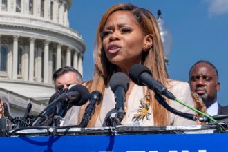 democratic florida lawmaker indicted for allegedly stealing 5m in fema funds 691e72be89252