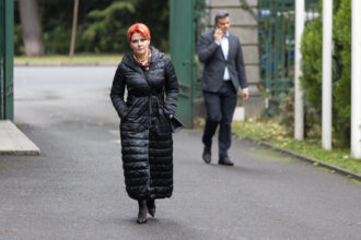 dezvaluiri din sedinta tensionata a primarilor cu bolojan lia olguta vasilescu s a rastit la premier exclus exclus exclus 691b93a30d8f8
