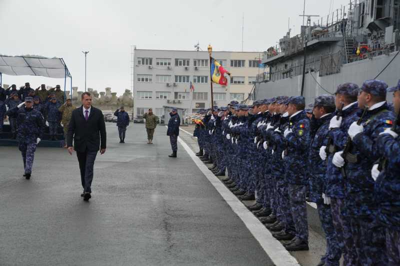 echipajul noului vanator de mine marine prezentat in portul militar constanta 690e2a26df915