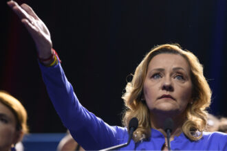 elena lasconi critici la adresa lui nicusor dan nu are nicio legatura cu moralitatea este produsul sistemului 692c998e5c0b5