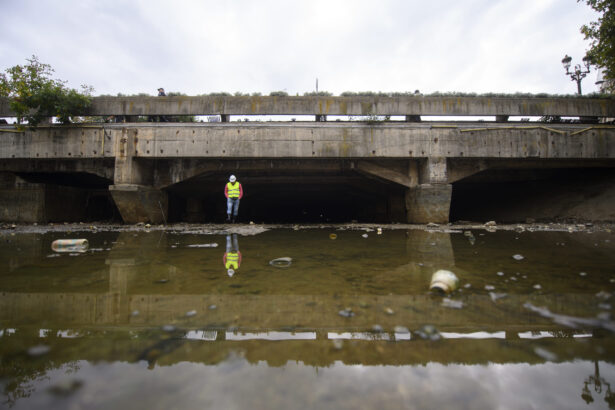 erbasu despre lucrarile de la planseul unirii de anul viitor nu stim ce va fi guvernul are facturi restante la compania de constructii detinuta de acesta 6909c742d6c9a