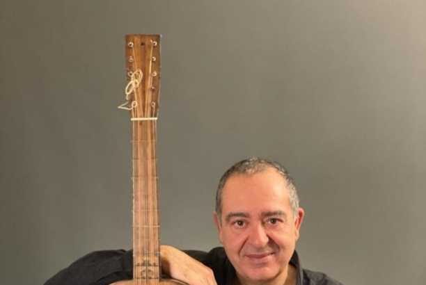 festivalul de muzica veche bucuresti chitaristul xavier diaz latorre marti la sala auditorium a muzeului national de arta 69254cca13d93