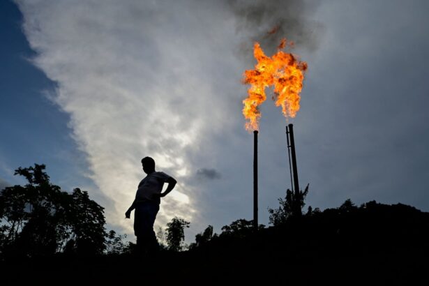 fossil fuel projects around the world threaten the health of 2bn people 69149417855e3