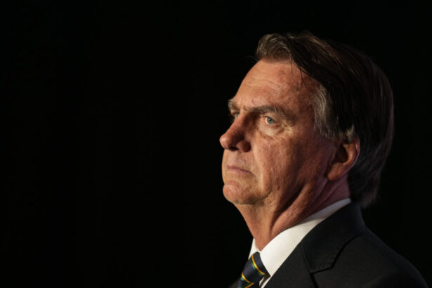 fostul presedinte brazilian jair bolsonaro retinut preventiv de politia federala 692199809b5e5