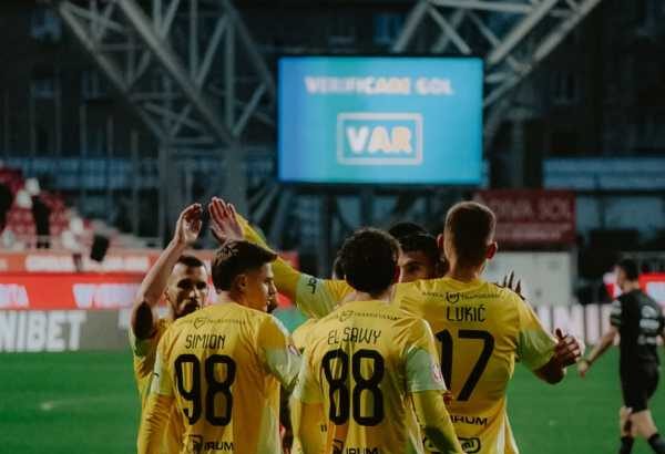 fotbal uta arad universitatea cluj 0 2 in superliga 6921d355a4fc9