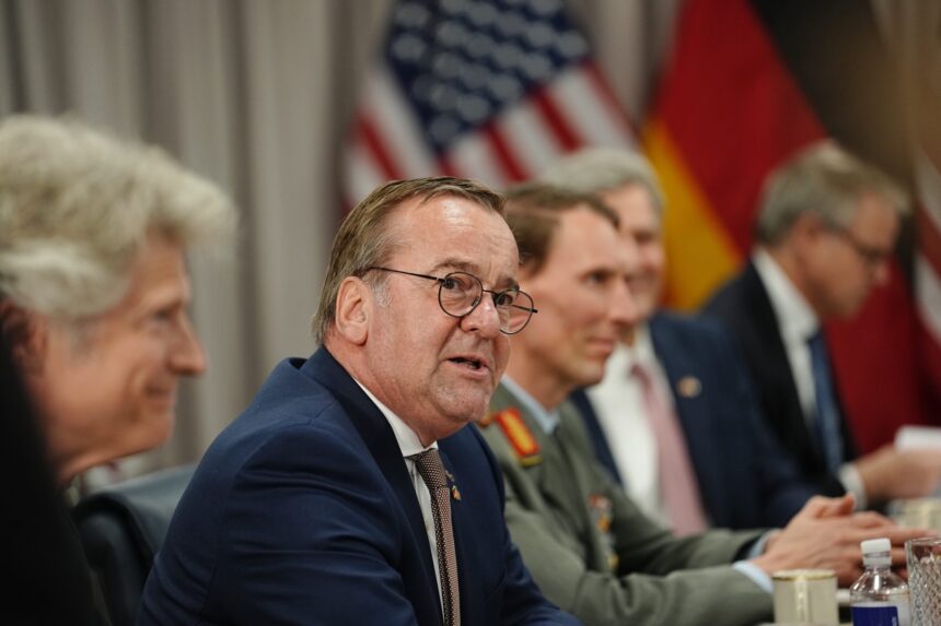 germania in fata unor aliante imprevizibile avertizeaza ministrul apararii 69272ccd48269