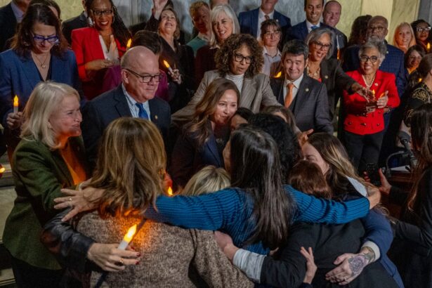 group of epstein abuse survivors say they have received death threats 6920f3d716712