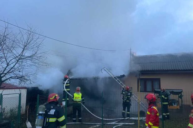 hunedoara doua incendii produse in valea jiului o persoana a decedat 691d8f374e206