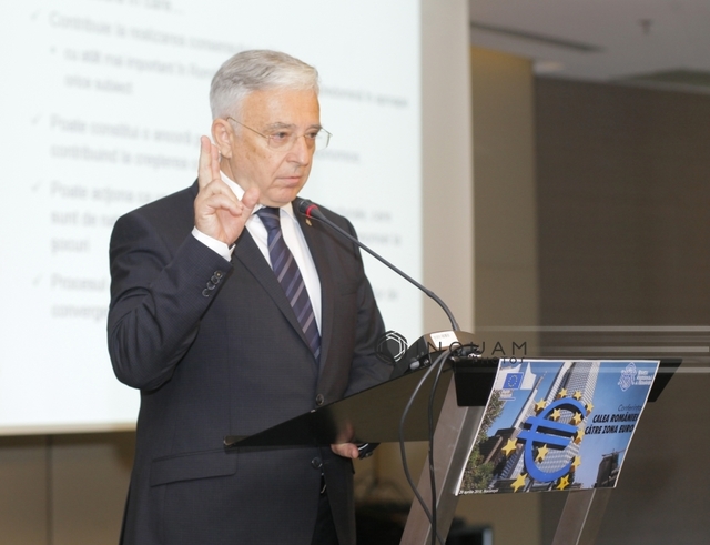 isarescu despre o posibila majorare a salariului minim trebuie multa precautie si inclin pe aceasta precautie dar decizia este politica 691713dfbca23