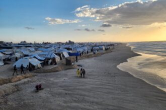 look at us with mercy displaced palestinians dread onset of harsh winter 691ea2bf3e368