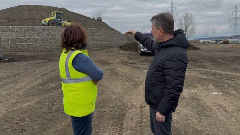 lucrarile de inchidere a rampei de deseuri menajere de la periferia municipiului brasov sunt efectuate in proportie de 90 690cc13930fec