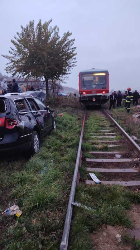 maramures autoturism lovit de tren in satul ticau o tanara ranita alte doua persoane evaluate medical 6908cdecb8ff4