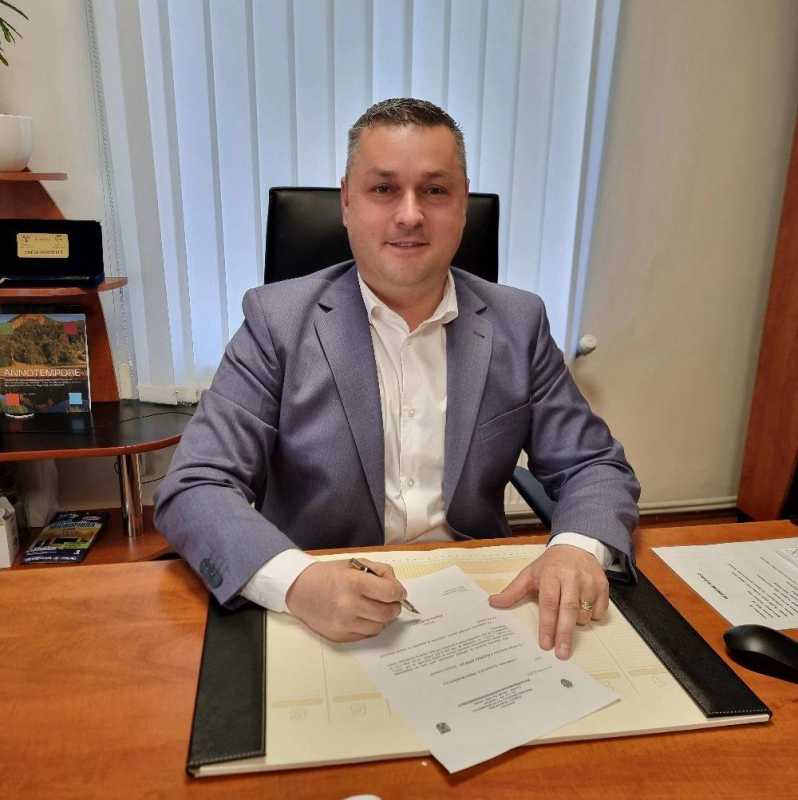 maramures iazul de minereuri neferoase bozanta mare o continua problema de mediu si pentru populatie 690c7633cb507