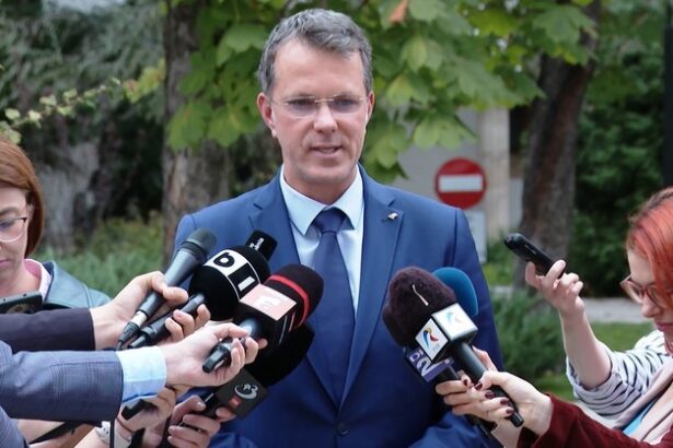 ministrul apararii sustine ca securitatea romaniei este la fel dupa redimensionarea trupelor americane 690d0d6fa2ed3