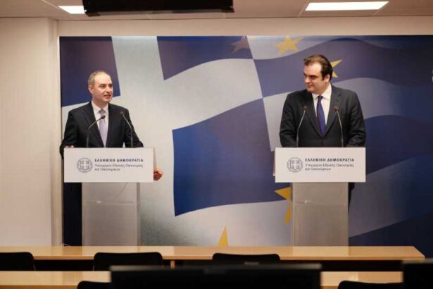 nazare a convenit la atena cu omologul sau elen consolidarea cooperarii economice dintre romania si grecia 690f054fbfb14