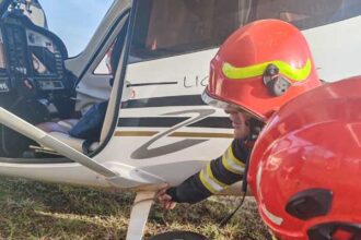 neamt incident pe aerodromul din dumbrava un avion ultrausor a avut defectiuni la roata din spate 69188d20ed8f8