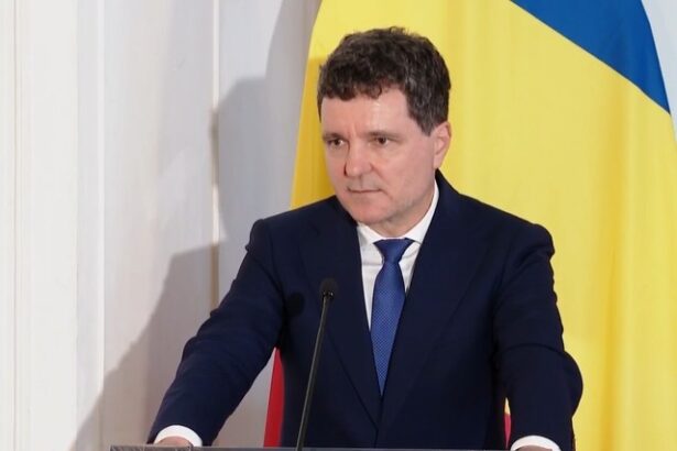 nicusor dan romanii o duc mai rau decat acum sase luni trebuie sa ne uitam si cu speranta la viitor 2026 va fi dificil dar din 2027 sunt sperante de crestere pentru economie 691a25036ca2a