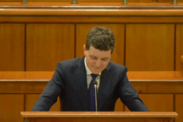 nu va e rusine parlamentarii opozitiei au oprit discursul presedintelui nicusor la fraza despre ucraina 6926fce20df7a